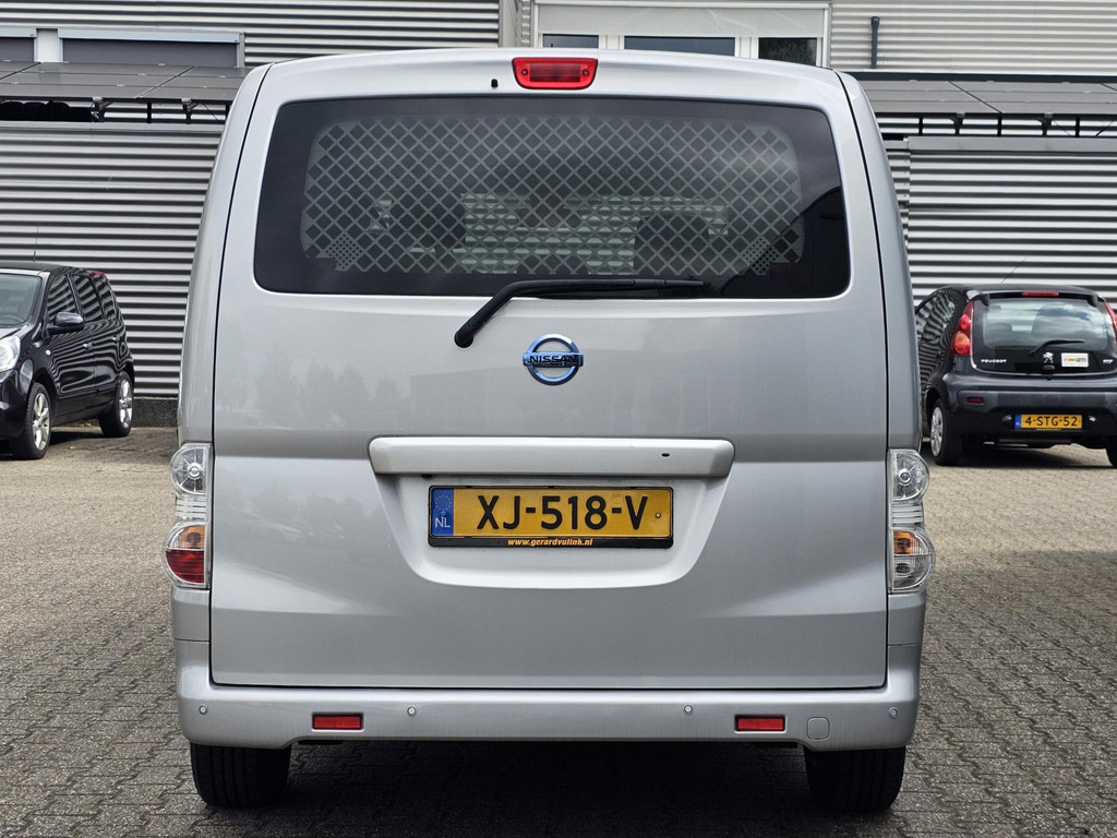 40251515-26.jpg