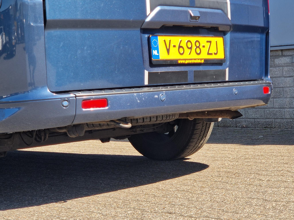 42860404-6.jpg