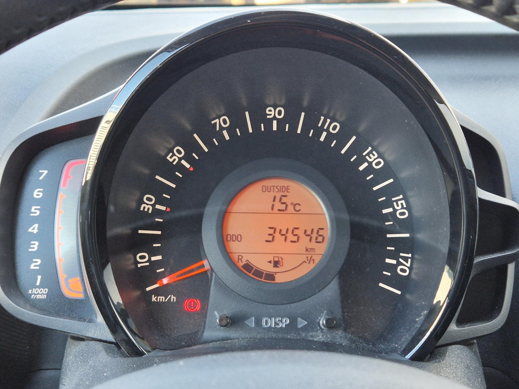 43277460-12.jpg