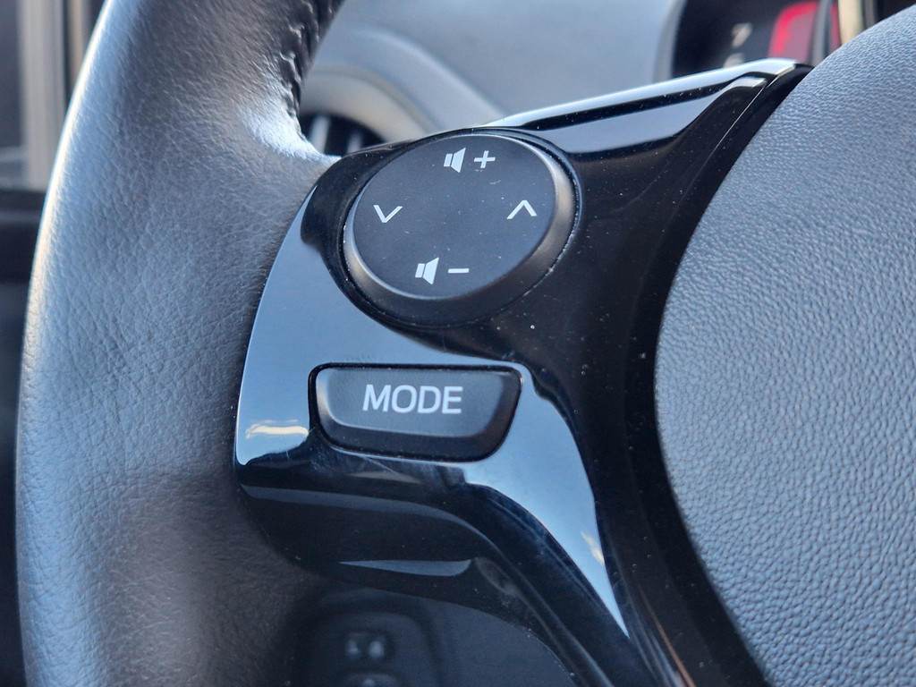 43277460-14.jpg